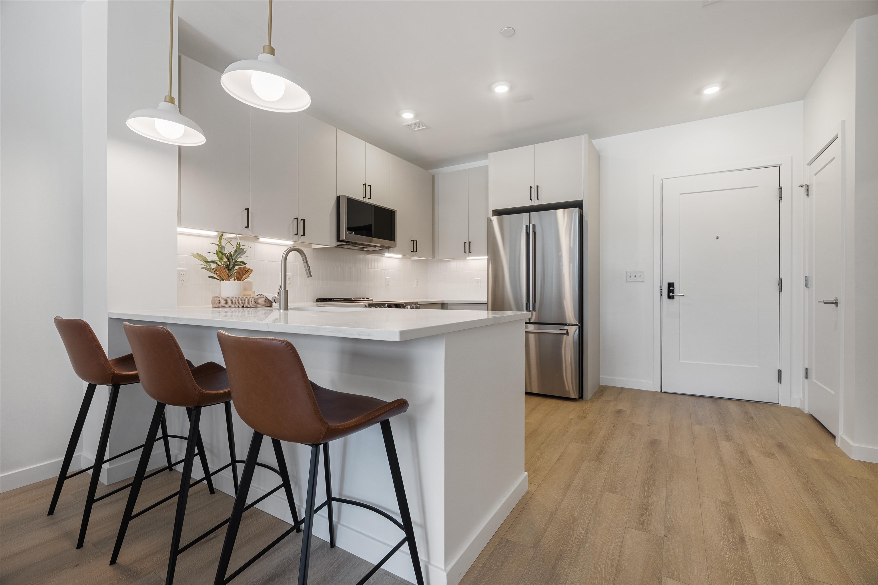80 Constitution Avenue 321