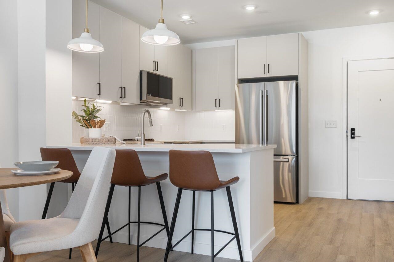 80 Constitution Avenue 321