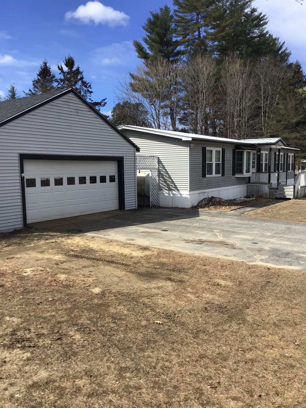 Photo of 5 Brookside Drive, Plymouth, NH 03264 (MLS # 5082321)