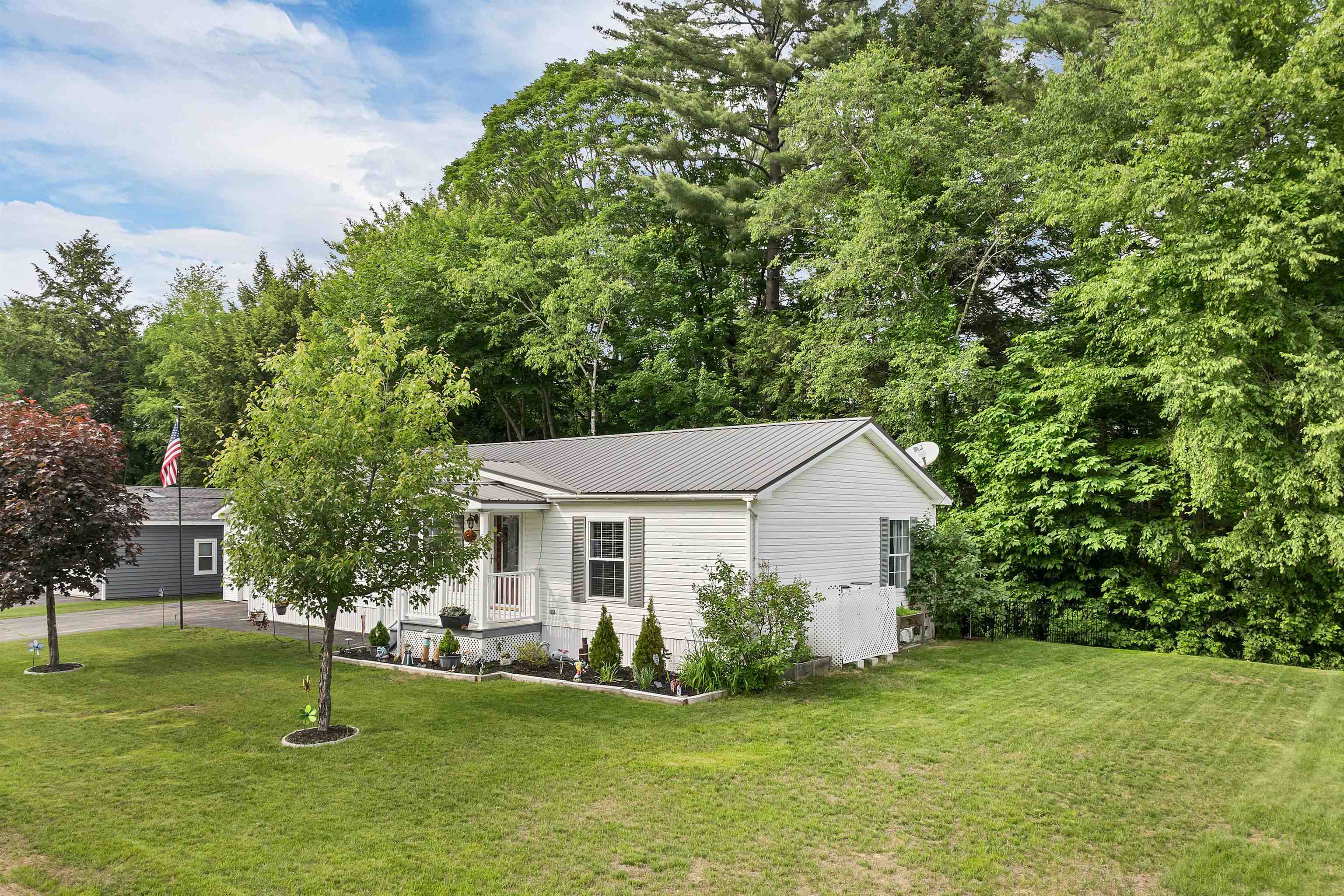 638 Benton Drive