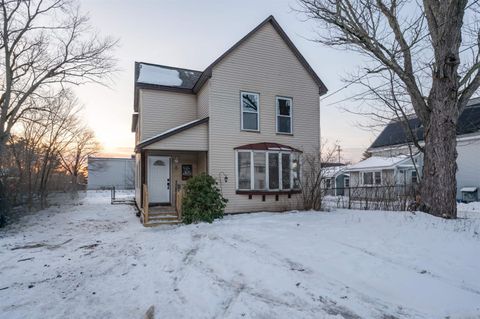 Photo of 6 Grover Street, Concord, NH 03301 (MLS # 5072306)