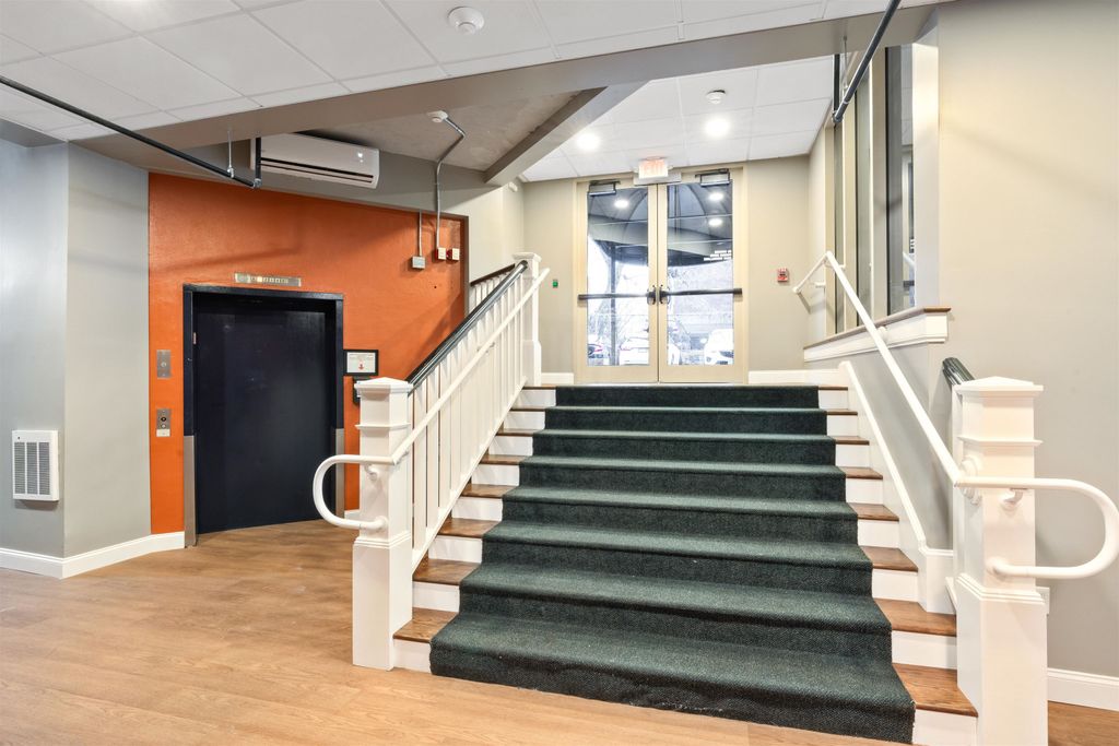 Photo of 1361 Elm Street, Manchester, NH 03101 (MLS # 5073216)