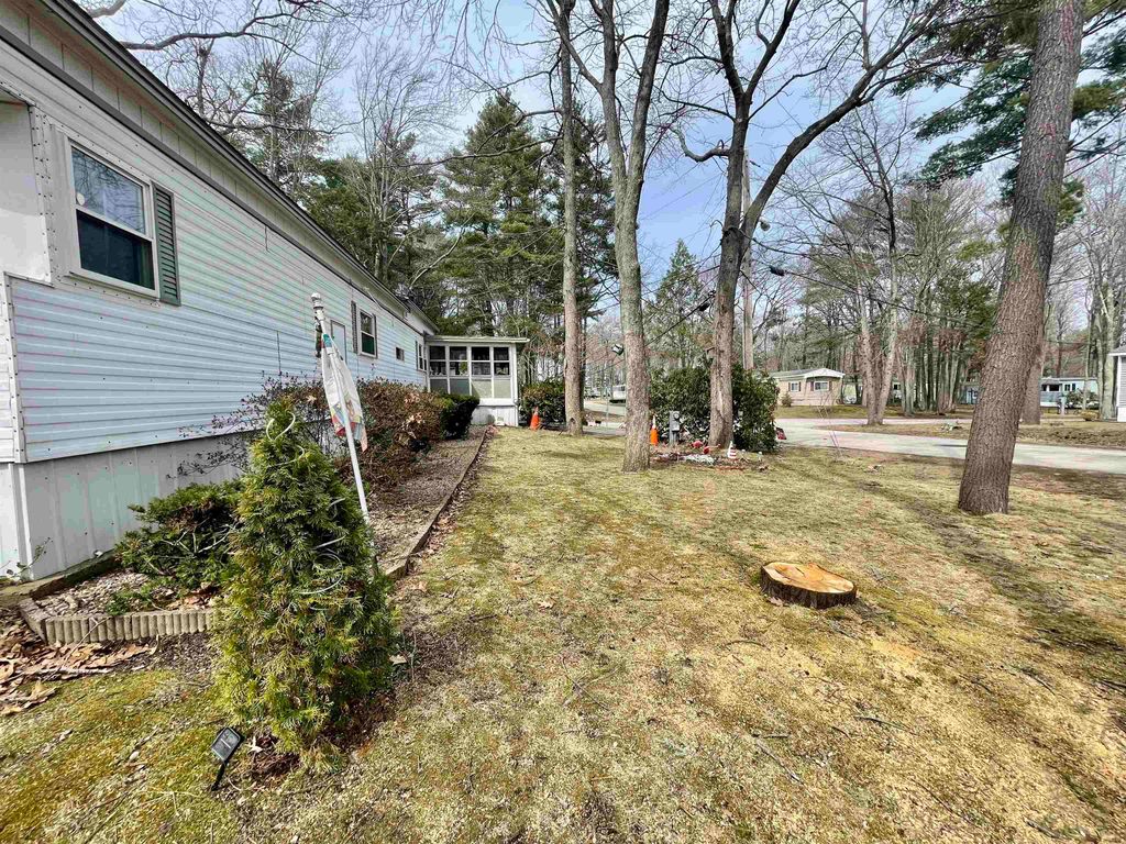 Photo of 86 Brown Avenue, Seabrook, NH 03874 (MLS # 5081472)