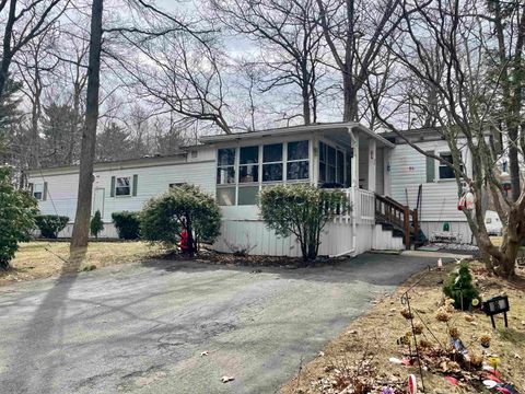 86 Brown Avenue Seabrook NH 03874