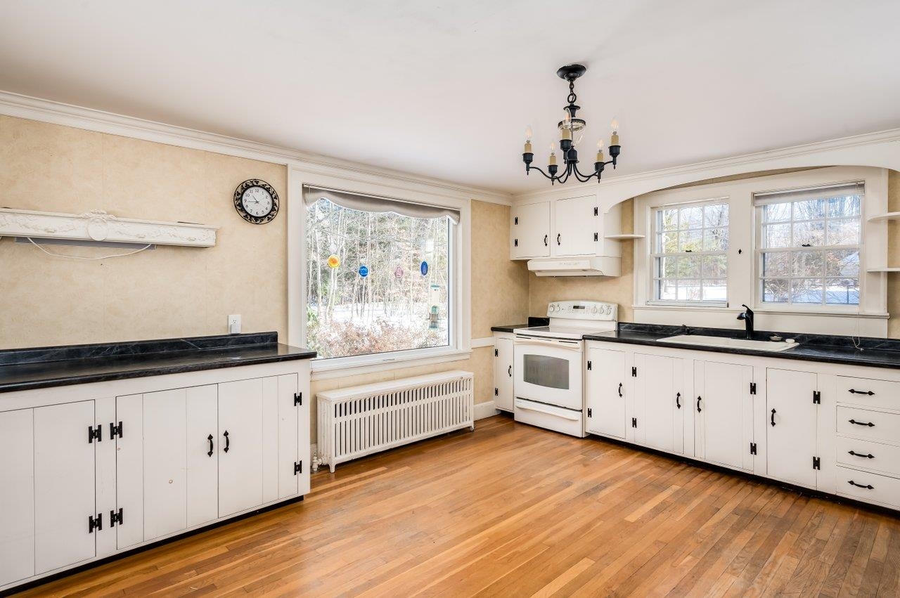 42 Rochester Hill Road