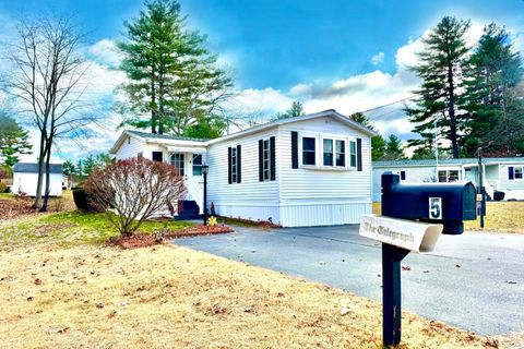 5 Plainfield Lane Nashua NH 03062