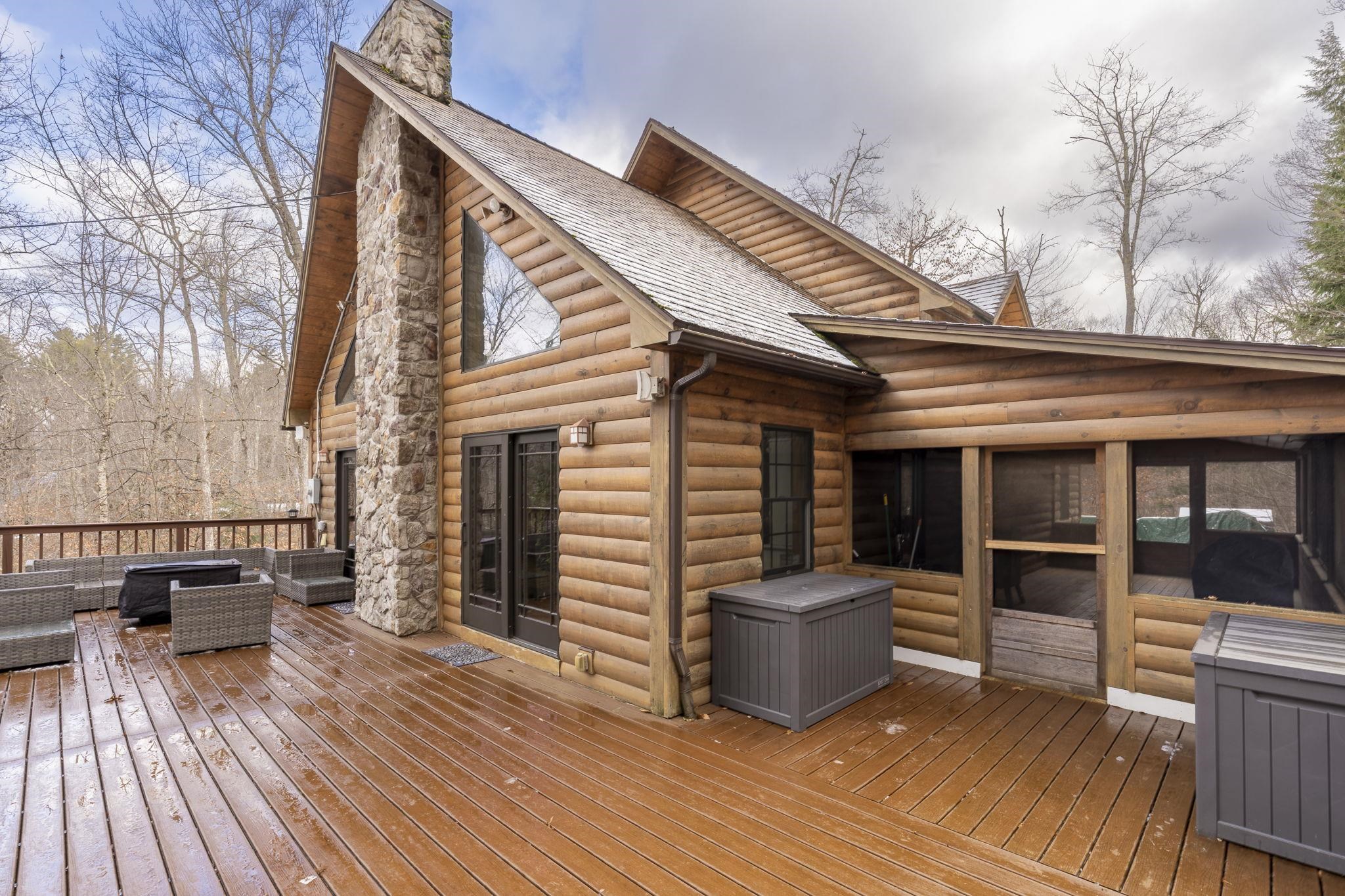 1016 Shedd Hill Road