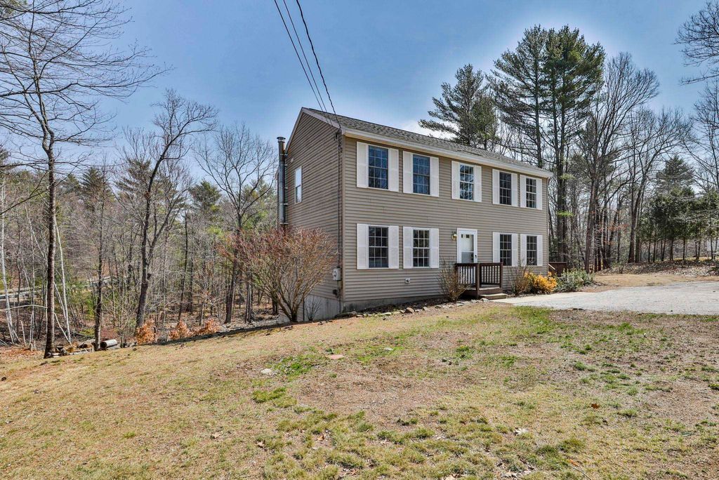 Photo of 229 Bee Hole Road, Loudon, NH 03307 (MLS # 5083630)
