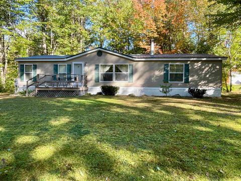 32 Bailey Road Effingham NH 03882