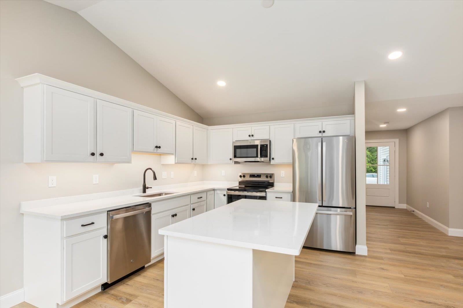 33 Willow Lane