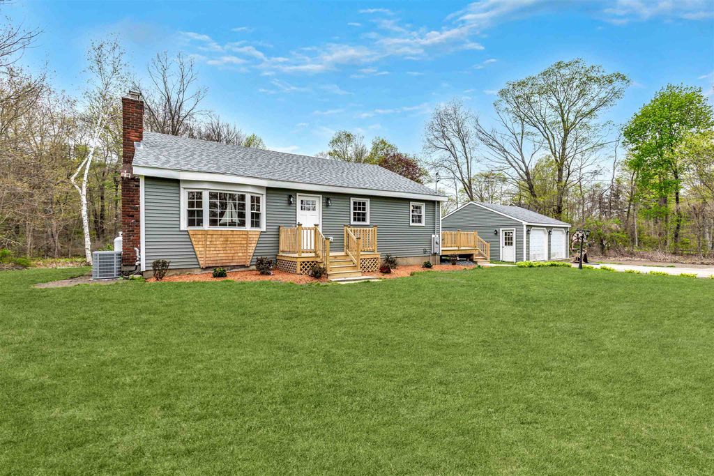 Photo of 11 Merrimac Road, Newton, NH 03858 (MLS # 5088896)