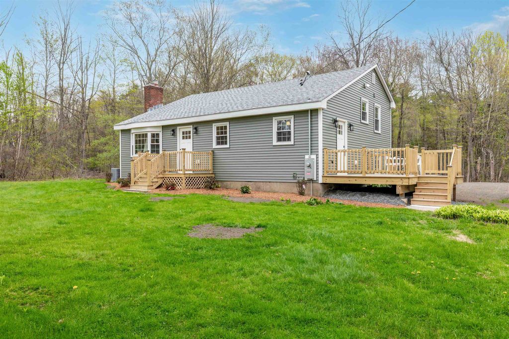 Photo of 11 Merrimac Road, Newton, NH 03858 (MLS # 5088896)