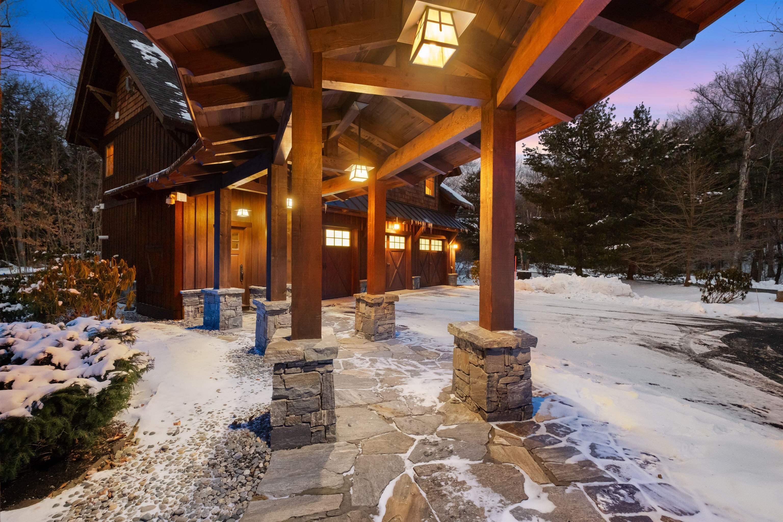 6 Yellow Birch Circle