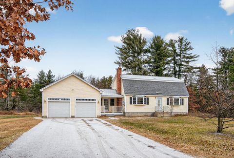 Photo of 20 Jakes Lane, Merrimack, NH 03054 (MLS # 5071160)