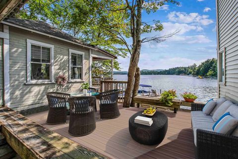 Photo of 253 Lake Avenue, Sunapee, NH 03782 (MLS # 5041880)