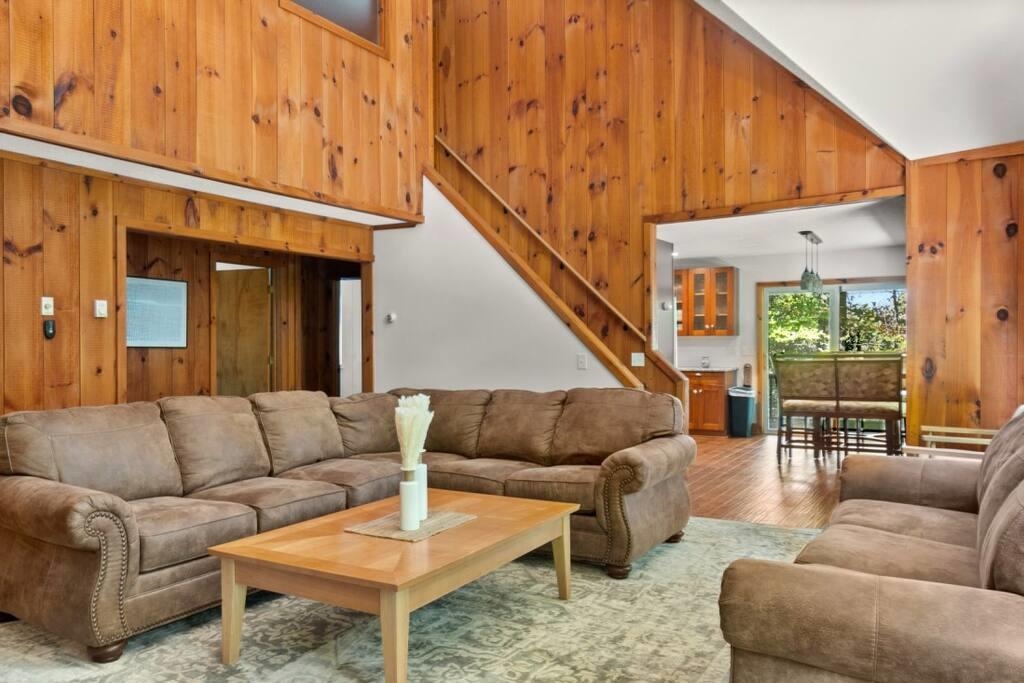 72 Colonial Ridge Road
