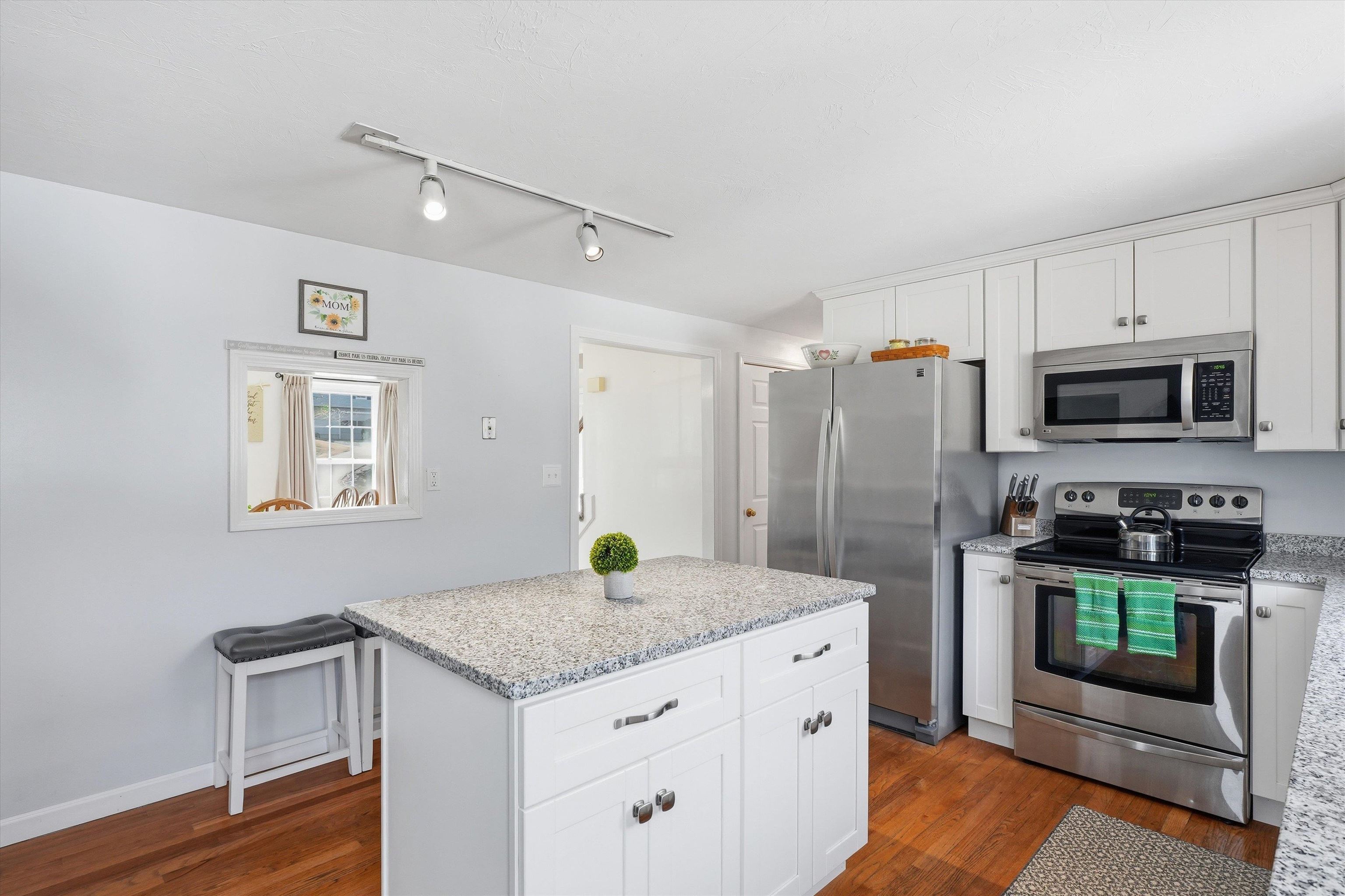 87 Overledge Extension