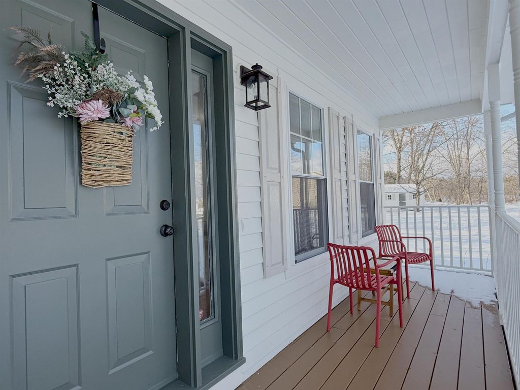 Photo of 54 Campbello Street, Hudson, NH 03051 (MLS # 5075078)