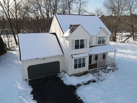 Photo of 54 Campbello Street, Hudson, NH 03051 (MLS # 5075078)