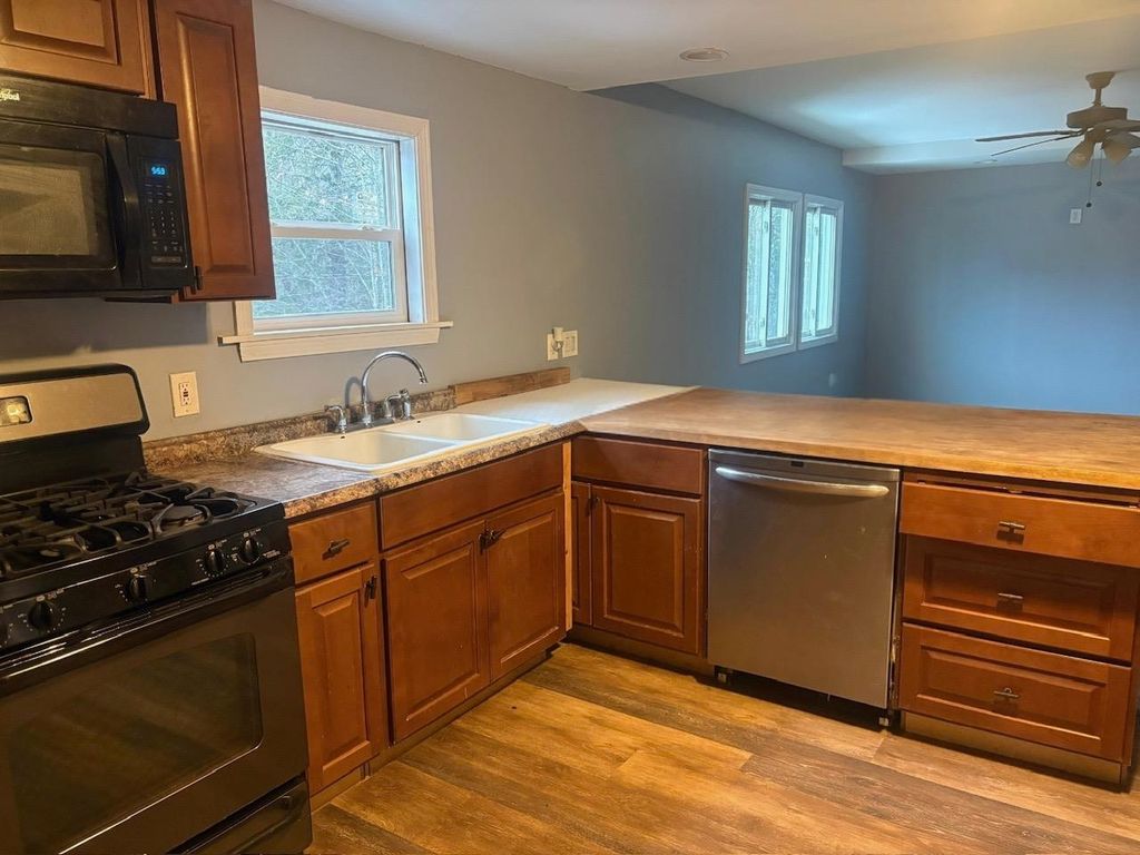 Photo of 18 Shady Lane, Northfield, NH 03276 (MLS # 5082044)