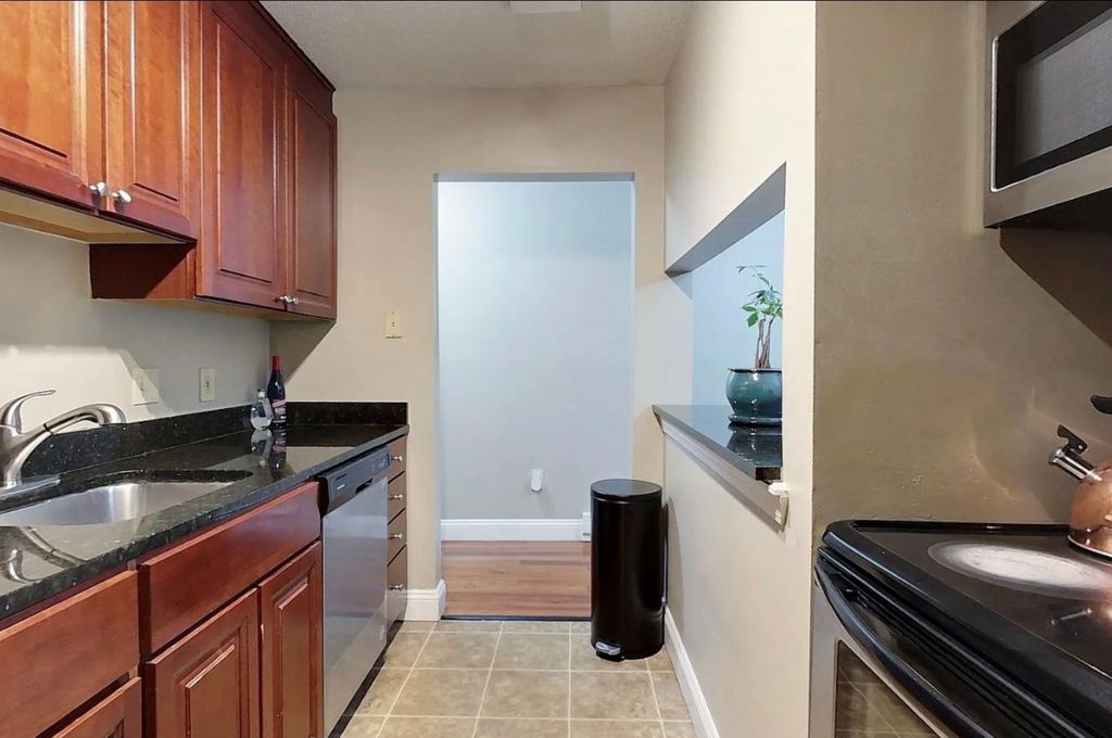 Photo of 106 Eastern Avenue #102, Manchester, NH 03104 (MLS # 5073119)