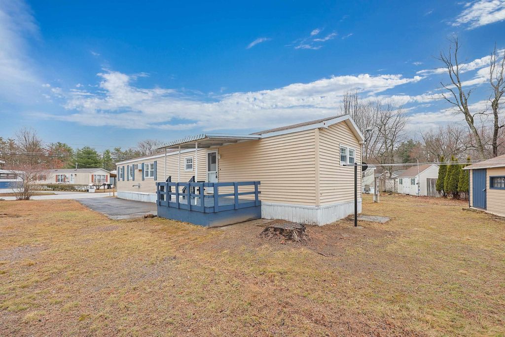 Photo of 5 Cottonwood Lane, Merrimack, NH 03054 (MLS # 5082123)