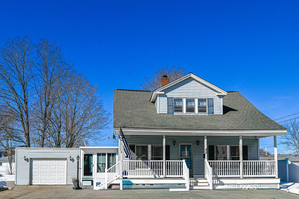 Photo of 49 Washington Street, Rochester, NH 03867 (MLS # 5077446)
