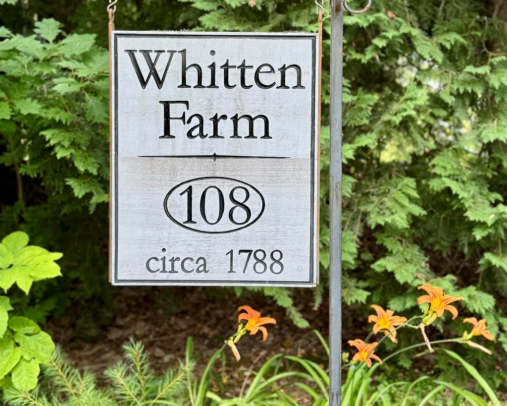 Photo of 108 Whitten Neck Road, Wolfeboro, NH 03894 (MLS # 5086791)