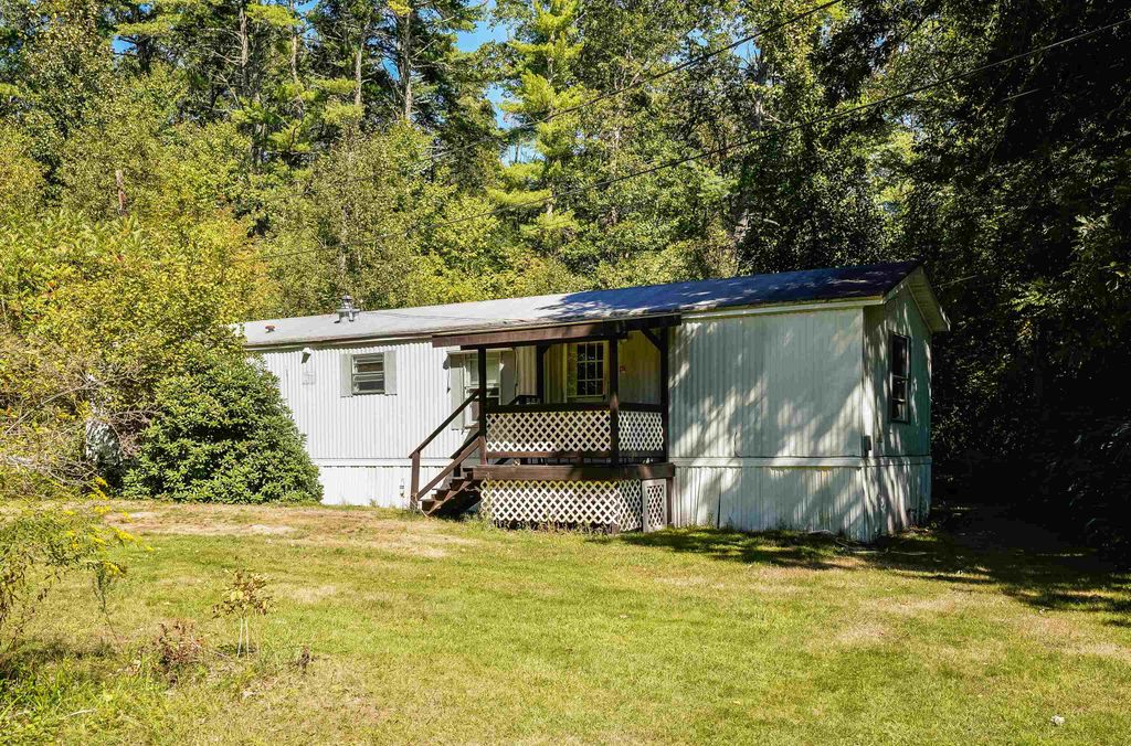 Photo of 97 Route 27, Raymond, NH 03077 (MLS # 5065367)