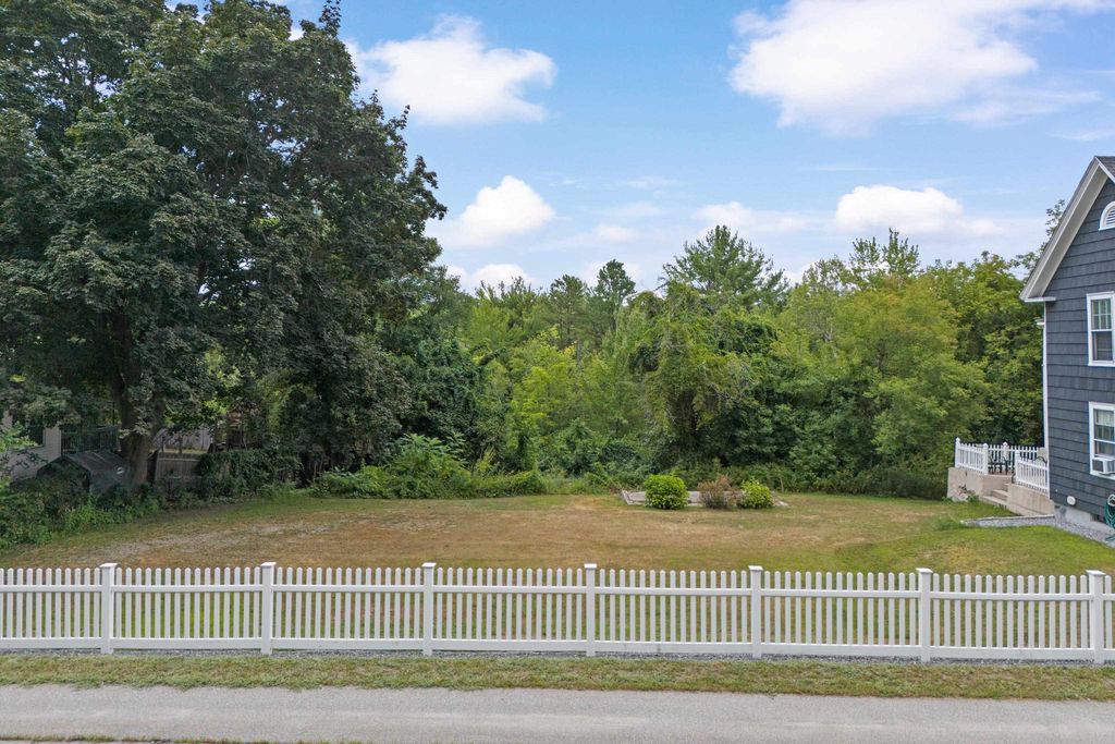 Photo of 329 Front Street #Lot A, Manchester, NH 03102 (MLS # 5058756)