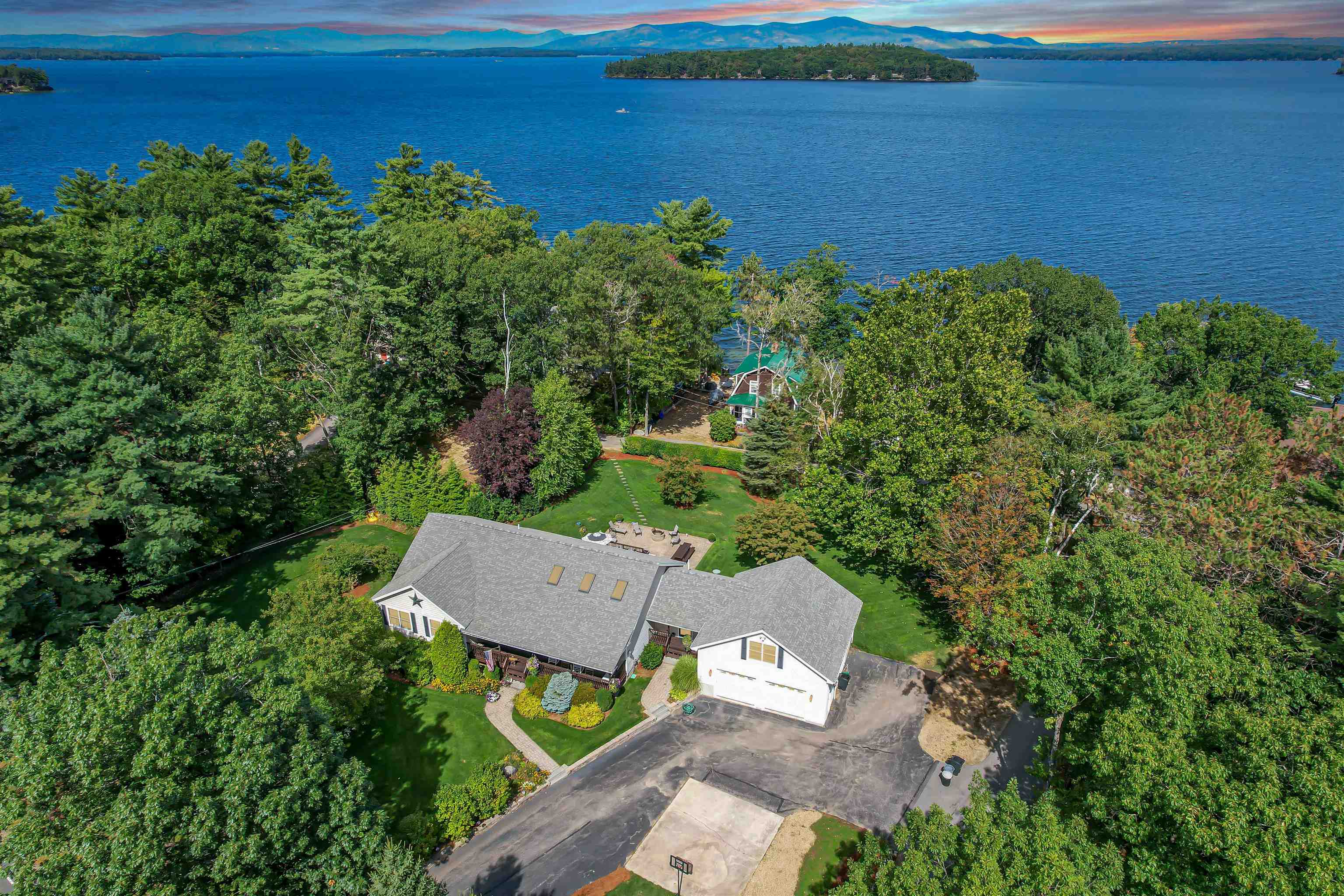 1756 Mount Major Highway