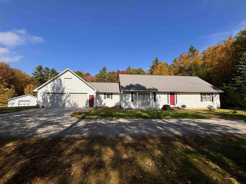 Photo of 183 Tower Hill Road, Hinsdale, NH 03451 (MLS # 5077138)