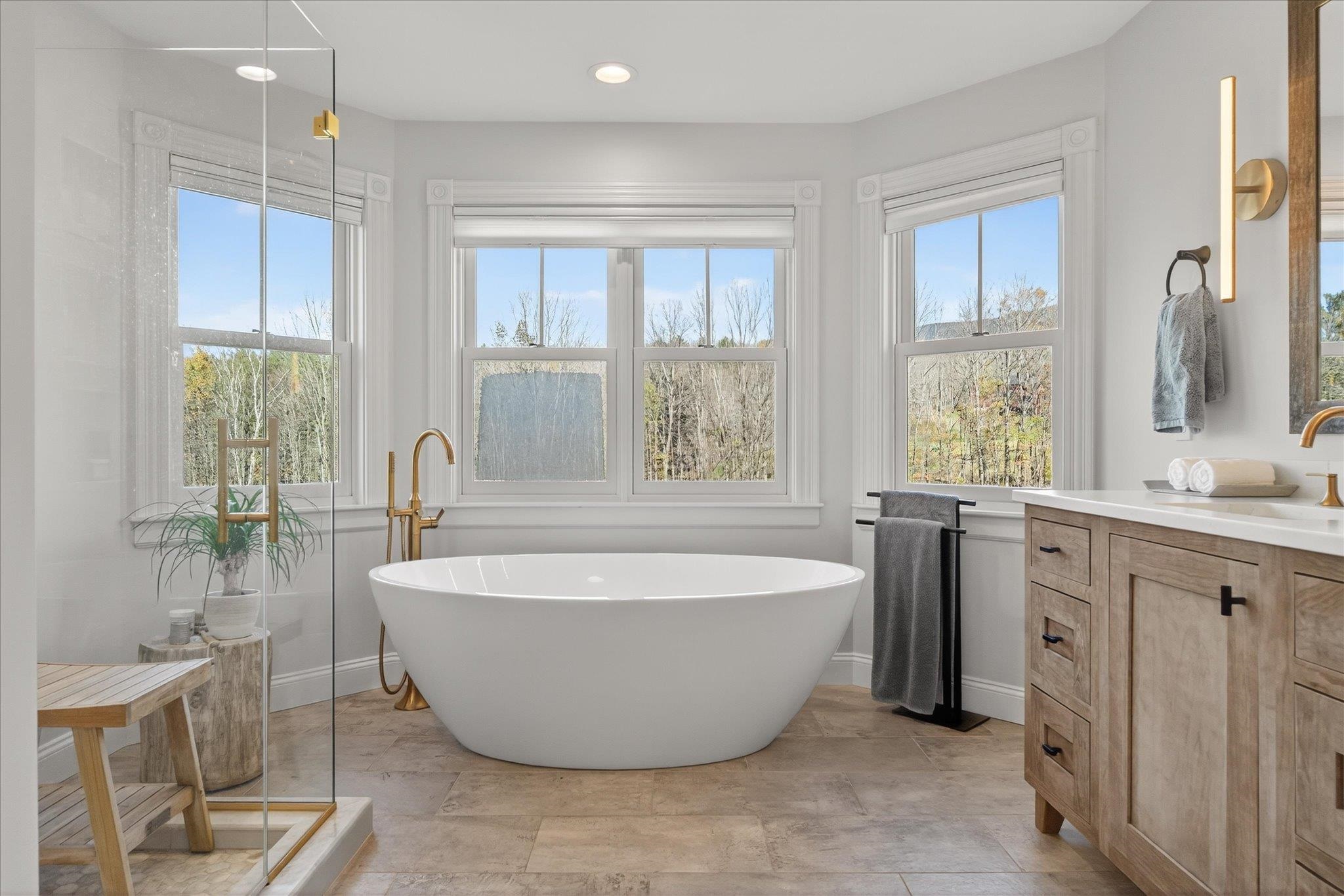 Waterbury, Vermont 05677, United States, 4 Bedrooms Bedrooms, ,4 BathroomsBathrooms,Residential,Active,228245