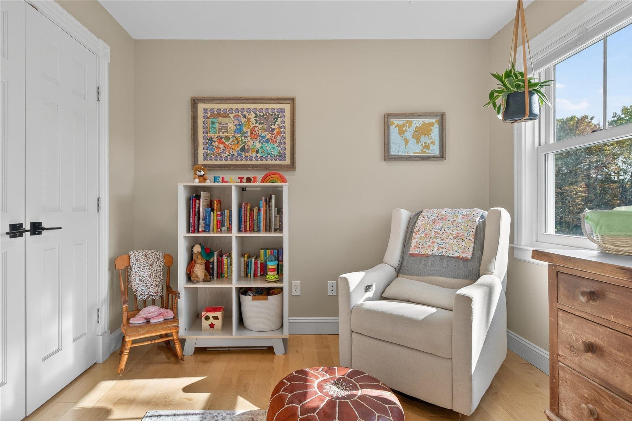 Waterbury, Vermont 05677, United States, 4 Bedrooms Bedrooms, ,4 BathroomsBathrooms,Residential,Active,228245