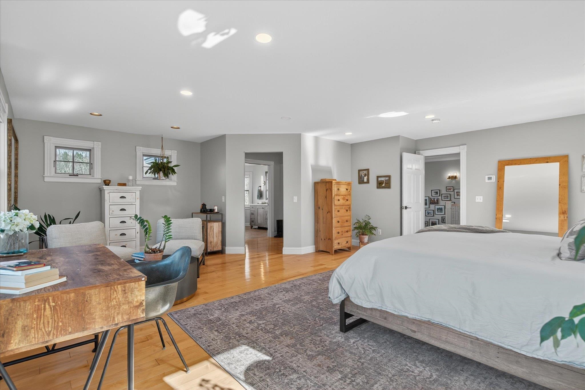 Waterbury, Vermont 05677, United States, 4 Bedrooms Bedrooms, ,4 BathroomsBathrooms,Residential,Active,228245