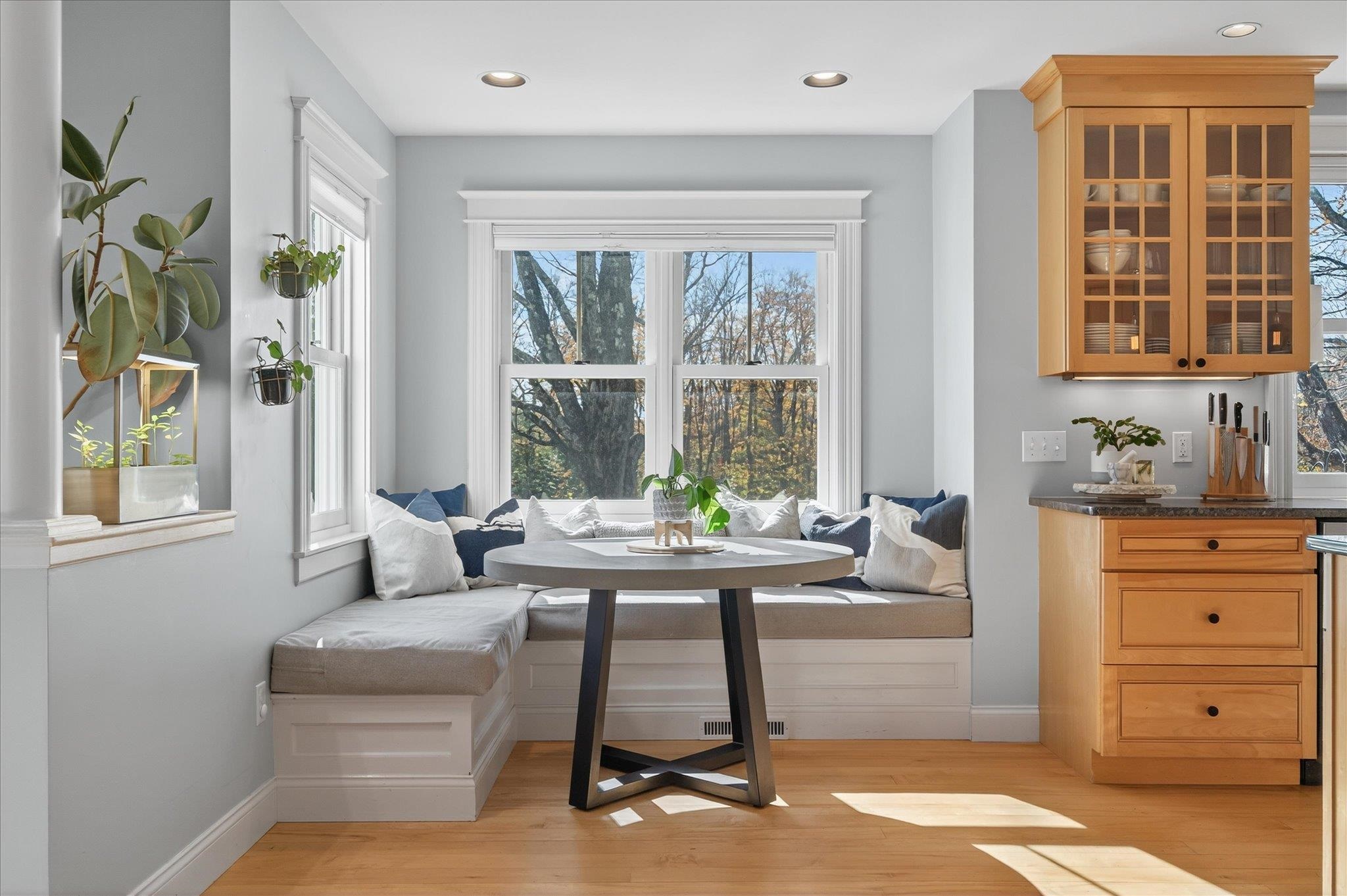 Waterbury, Vermont 05677, United States, 4 Bedrooms Bedrooms, ,4 BathroomsBathrooms,Residential,Active,228245