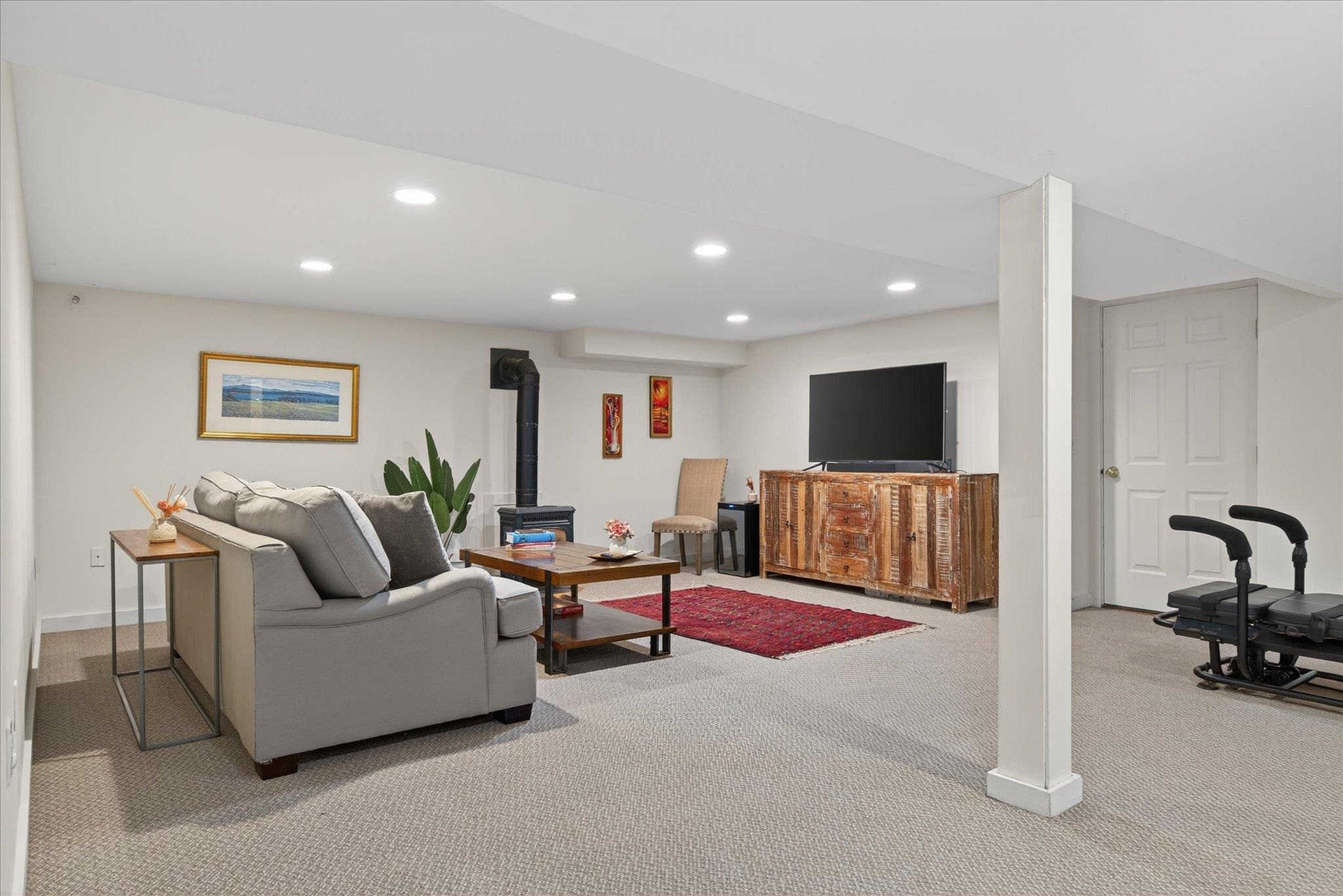 Waterbury, Vermont 05677, United States, 4 Bedrooms Bedrooms, ,4 BathroomsBathrooms,Residential,Active,228245