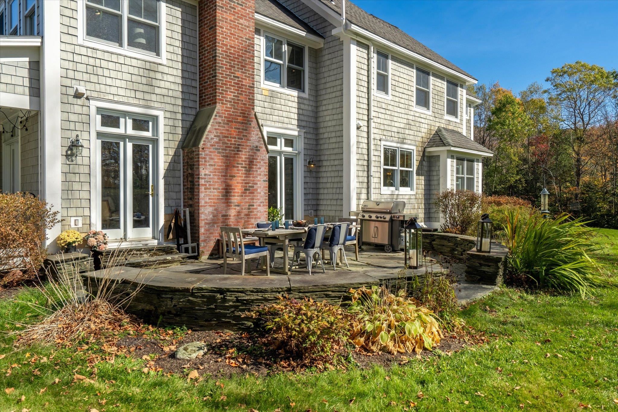 Waterbury, Vermont 05677, United States, 4 Bedrooms Bedrooms, ,4 BathroomsBathrooms,Residential,Active,228245