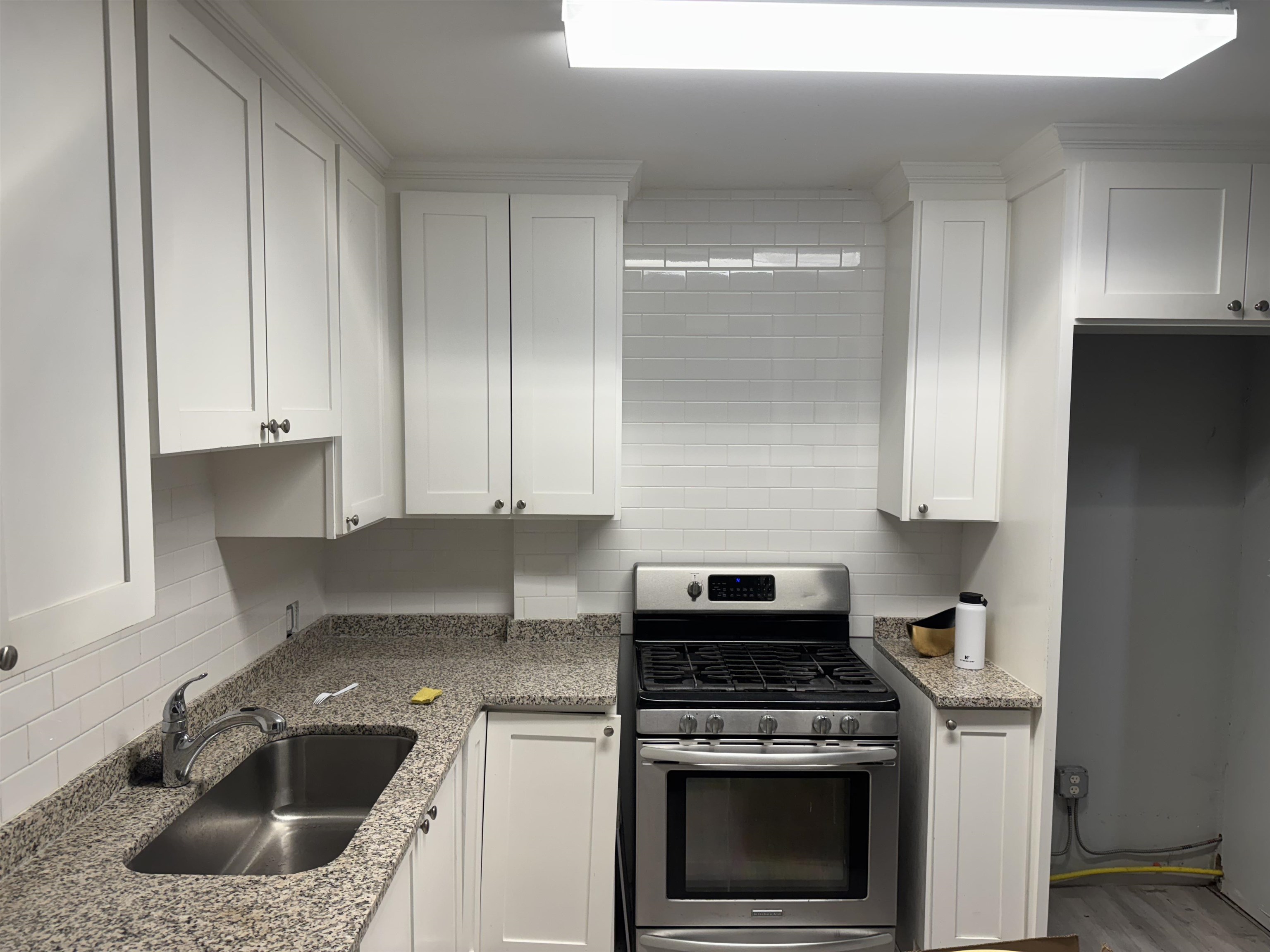 Manchester, New Hampshire 03102, United States, ,Residential,Active,174523