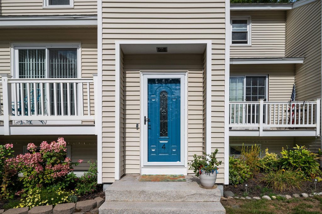 Photo of 4 Pine Meadows Drive, Exeter, NH 03833 (MLS # 5062088)
