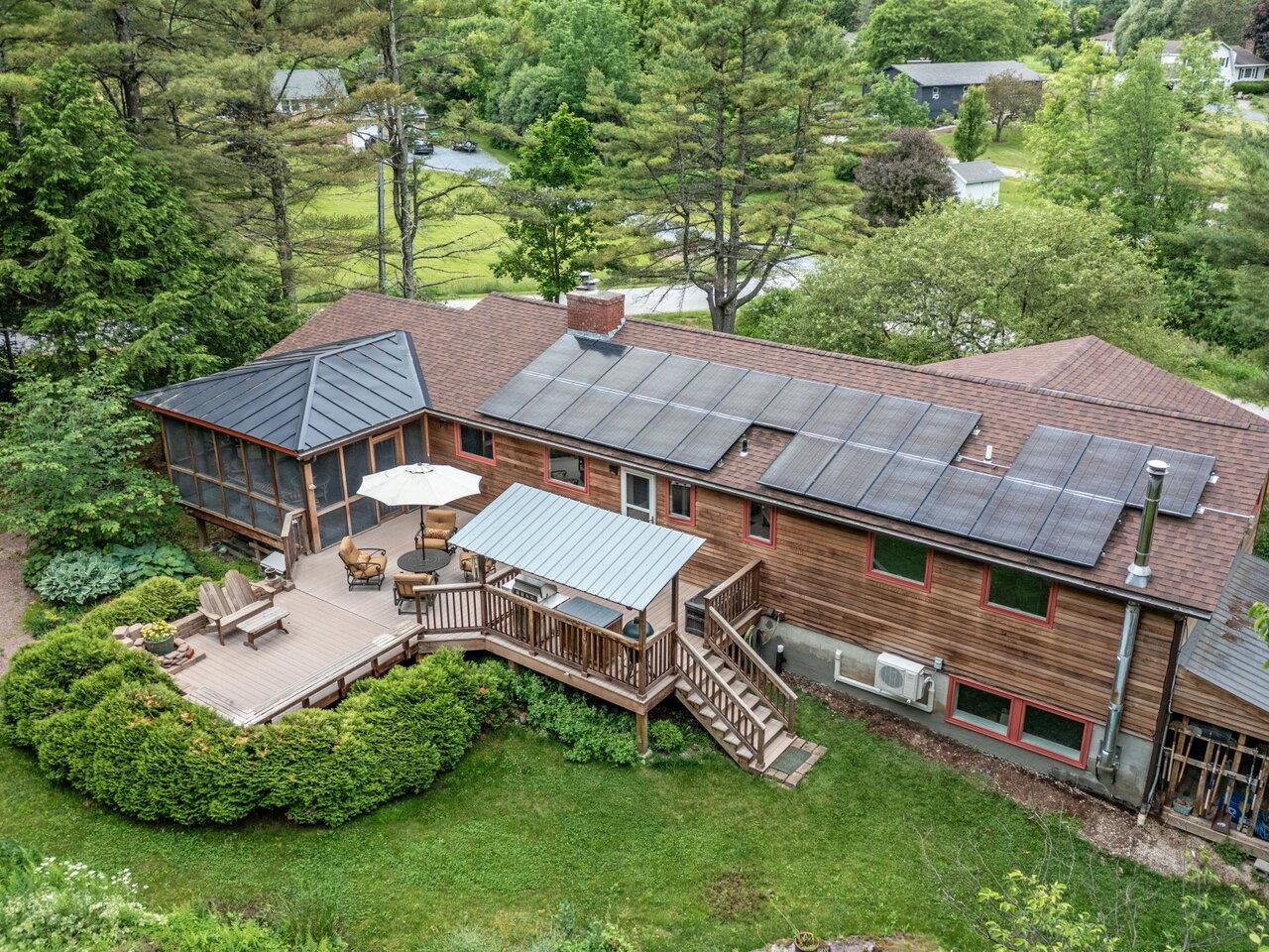 16 Sutton Place