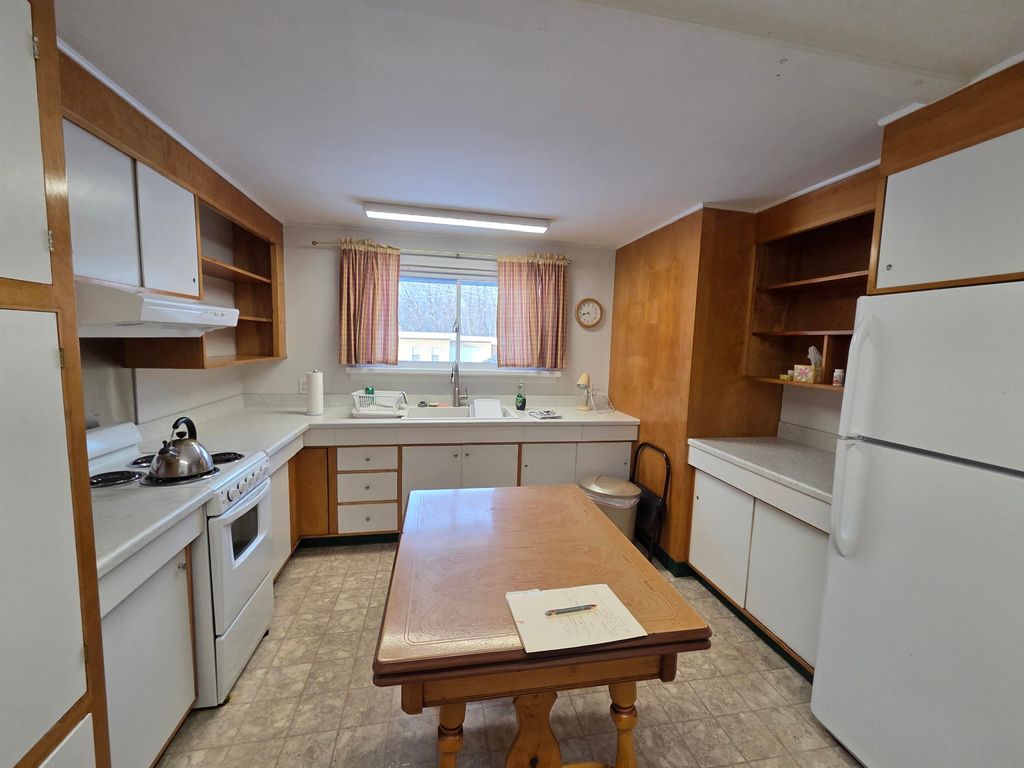 Photo of 9 Coburn Terrace, Lebanon, NH 03784 (MLS # 5077216)