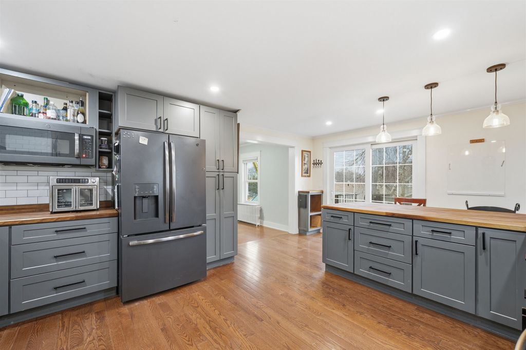 Photo of 761 Amherst Street, Manchester, NH 03104 (MLS # 5080968)