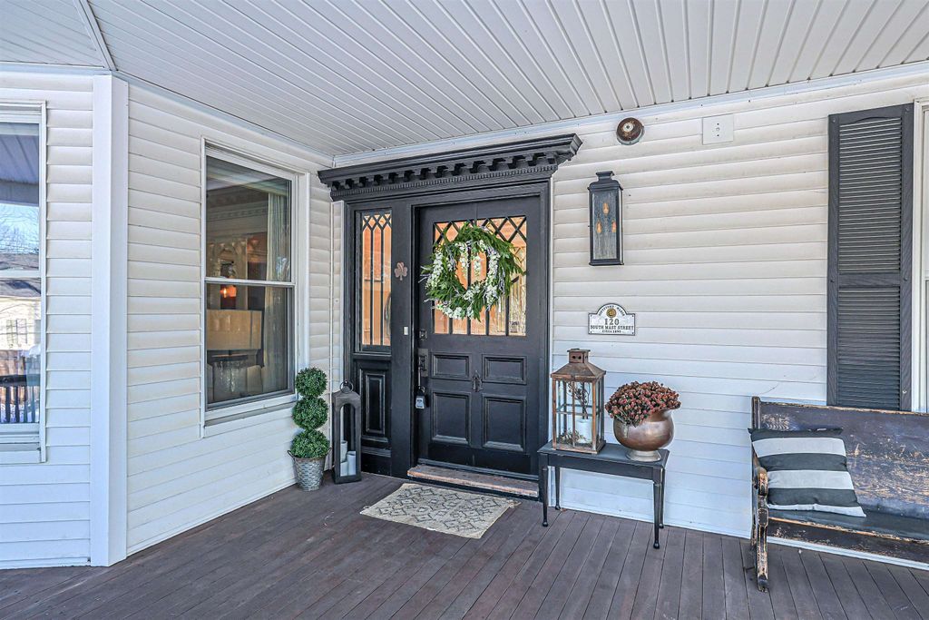 Photo of 120 S Mast Street, Goffstown, NH 03045 (MLS # 5076104)