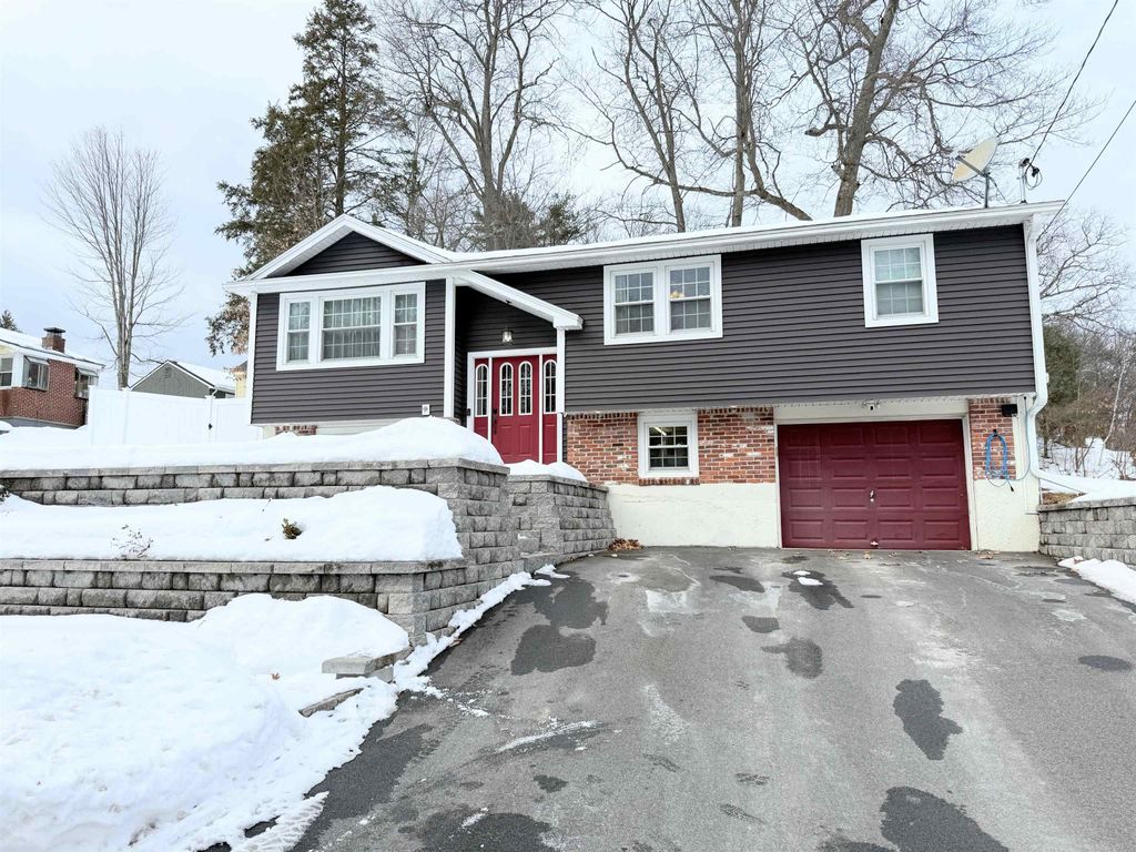 Photo of 15 Dover Street, Nashua, NH 03063 (MLS # 5076711)