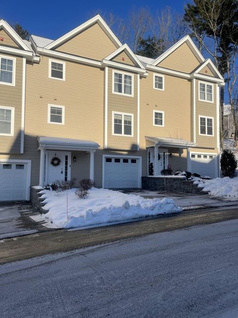 163 Woodview Way 2 Manchester NH 03102