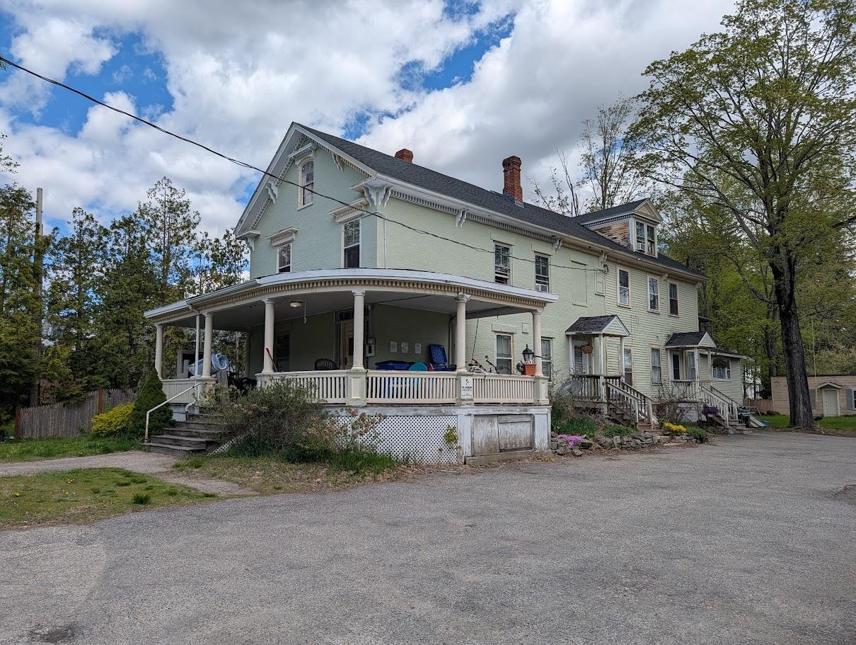 22 Pine Street