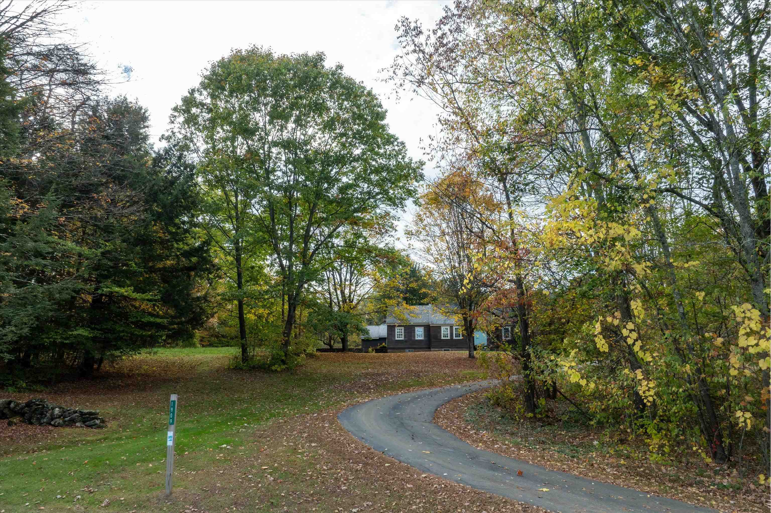 1909 Pine Banks Road