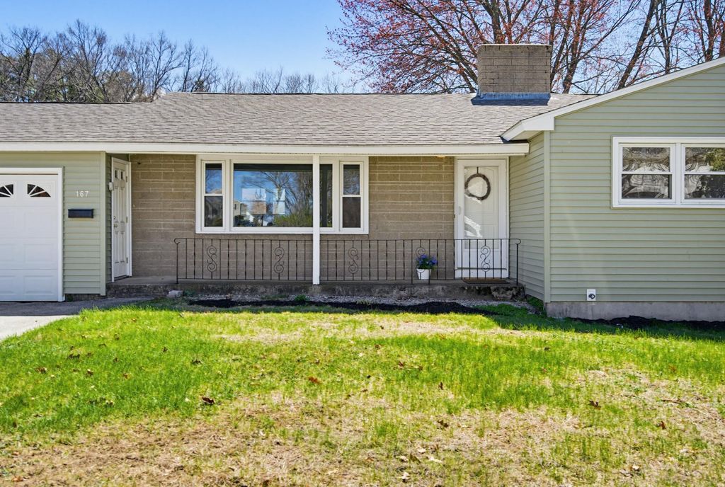 Photo of 167 Alexander Drive, Manchester, NH 03109 (MLS # 5085193)