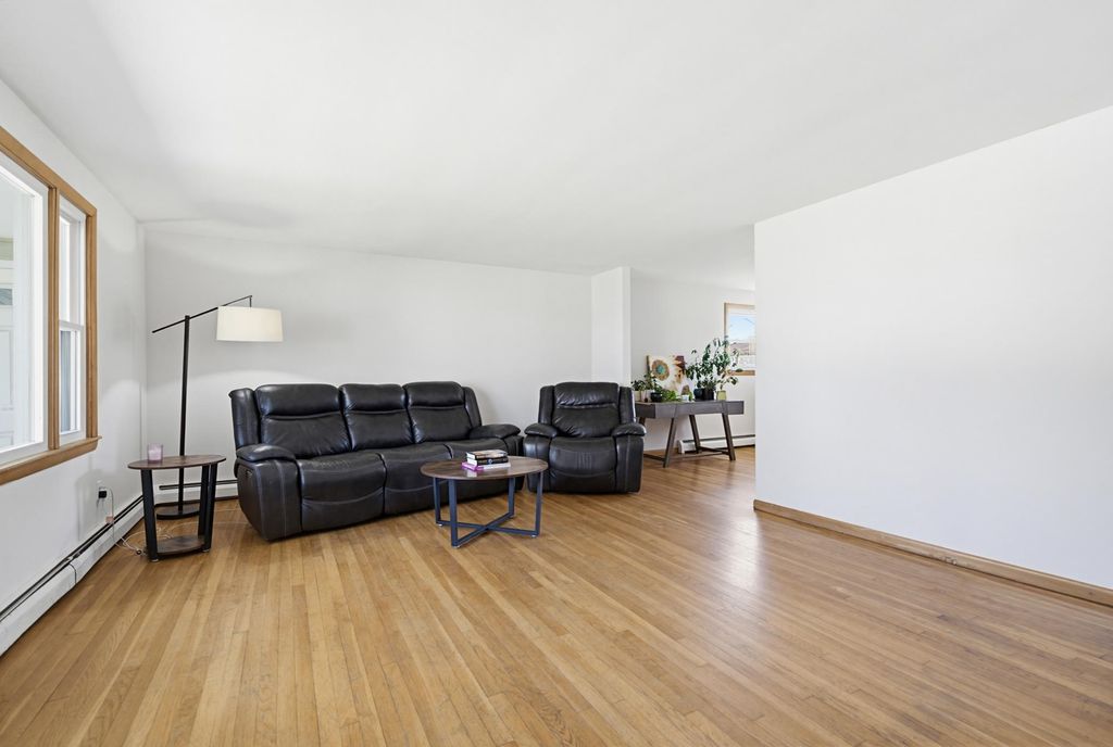 Photo of 167 Alexander Drive, Manchester, NH 03109 (MLS # 5085193)